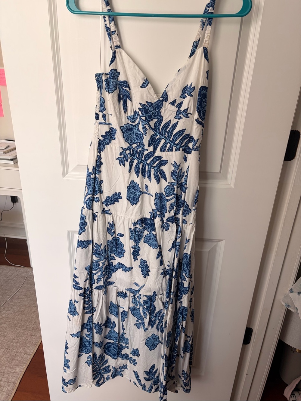 Moon River Blue & White Floral Tiered Maxi Dress – Size S